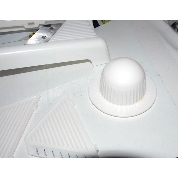 Farberware Mandoline Slicer Slice, Cut, Julienne Vegetables Fruits, Cheese, More - Picture 3 of 5